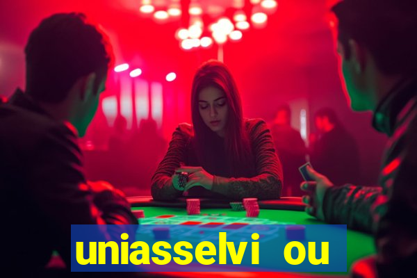 uniasselvi ou cruzeiro do sul